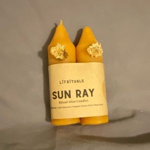 'Sun Ray' Beeswax Altar Candle - Small Size